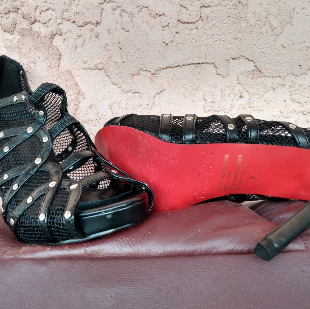 Bumper red bottom